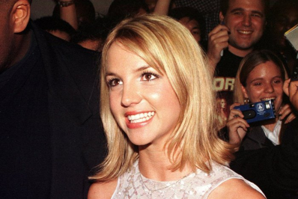 Britney Spears shuts down album rumors, says she'll 'never' return to music