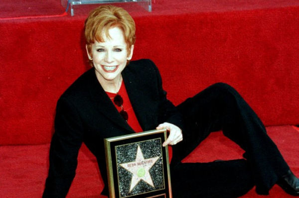Reba McEntire to host, perform at ACM Awards