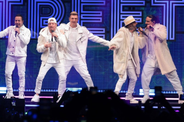 Backstreet Boys, Miley Cyrus, Chris Martin to perform at 'SNL 50' concert
