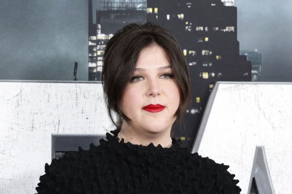 Lucy Dacus performs 'Ankles' on 'Tonight Show'