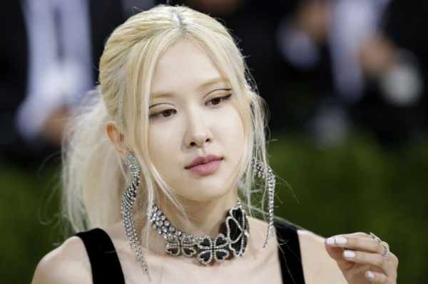 Blackpink's Rose shares 'Number One Girl' performance video