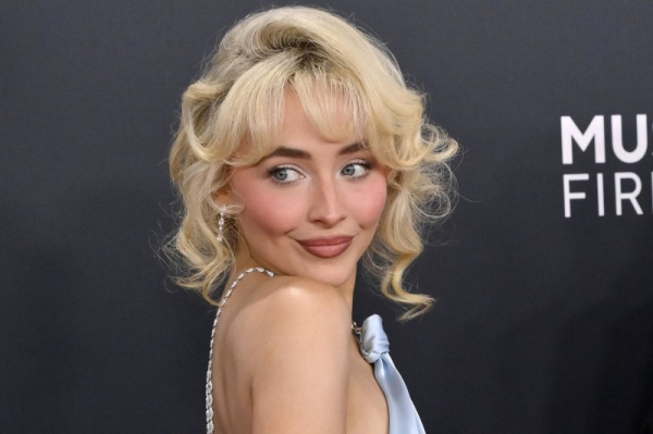 Sabrina Carpenter announces Dolly Parton duet, deluxe album