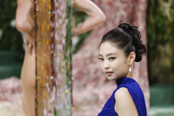 Blackpink's Jennie says working with Doechii was 'so much fun'