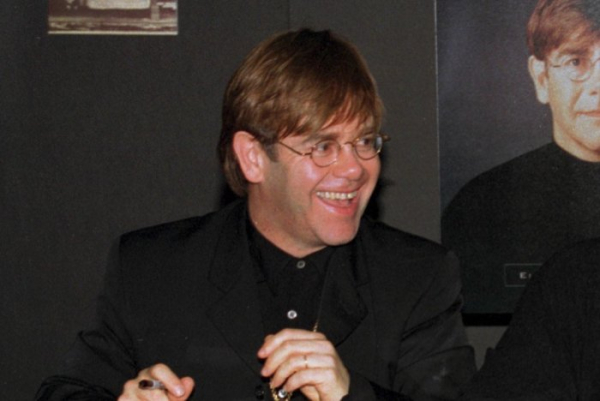 Chappell Roan, Elton John perform together at Oscars party