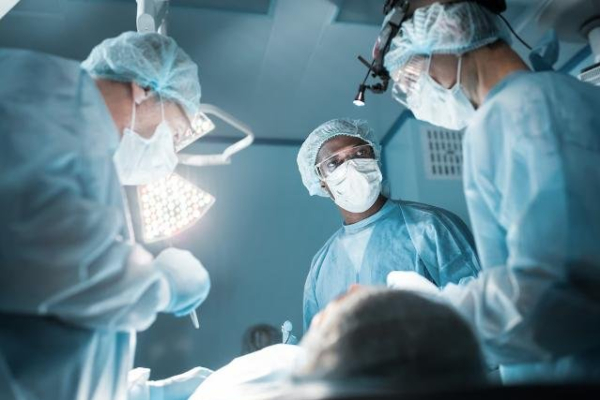 Surgery just before the weekend a bad idea, study suggests