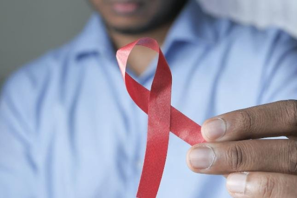 Half-million children could die if U.S. AIDS relief dropped, study says