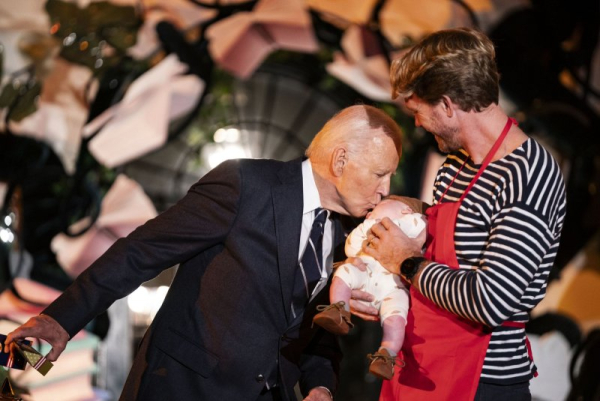 U.S. fertility rate last year close to record low in 2023, CDC says