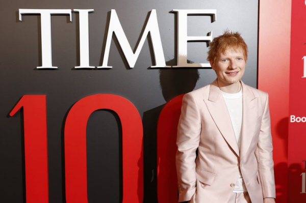 Ed Sheeran performs 'Old Phone' on 'Tonight Show'