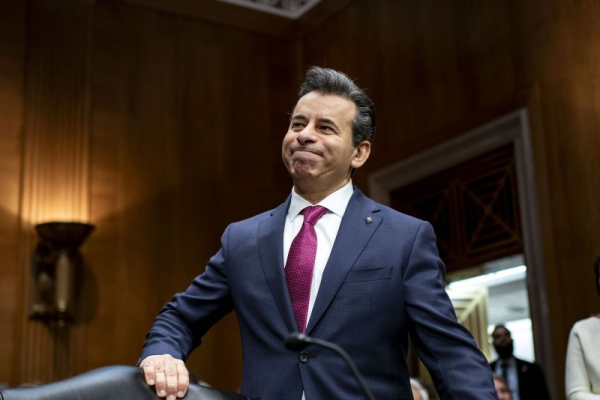 FDA says it will be 'aggressive' in adopting artificial intelligence in its labs