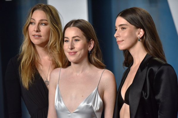 Haim releases 'Take Me Back' from upcoming album 'I Quit'