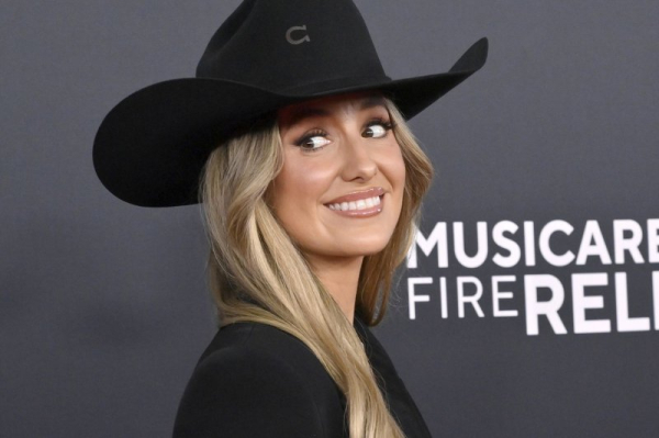 Lainey Wilson releases 'Somewhere Over Laredo'