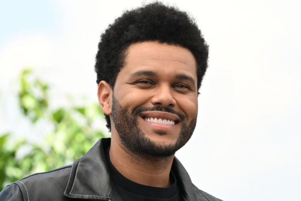 The Weeknd performs, talks Tom Cruise connection on 'Tonight'