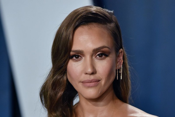 Jessica Alba joins Katseye in 'Gabriela' music video