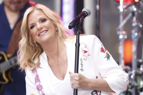 Trisha Yearwood talks 16th studio album, performs on 'Today'