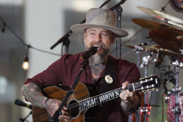 Zac Brown performs, talks Kendra Scott engagement on 'Today'