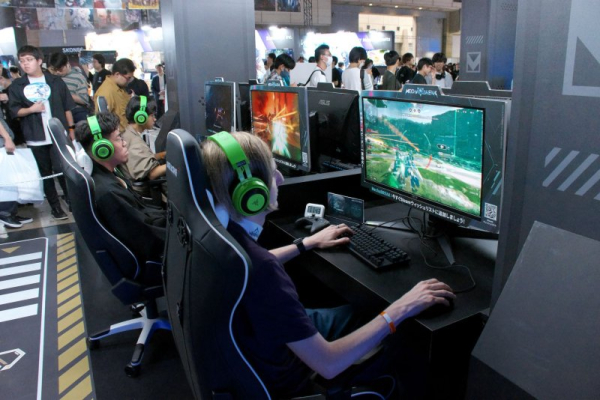 Excessive screen time for children linked to later heart health risks