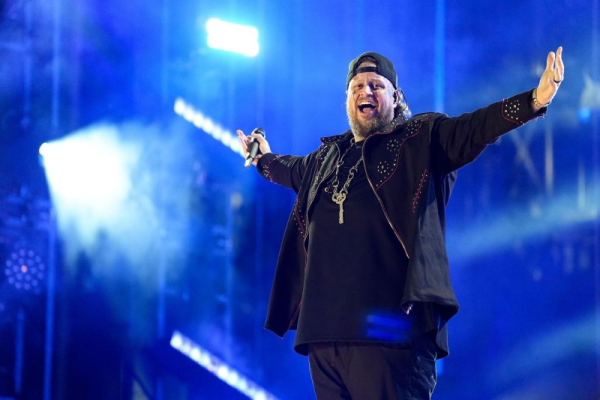 Jelly Roll sings 'mean tweets' on 'Jimmy Kimmel Live!'