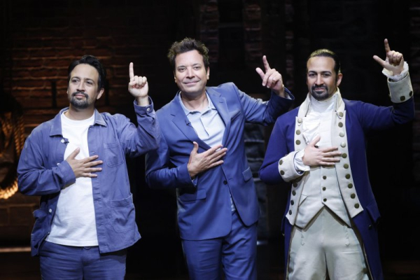 Lin-Manuel Miranda performs 'Hamilton' medley with classroom instruments