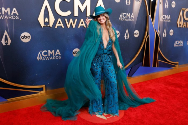CMA Awards: Ella Langley, Riley Green, Brooks & Dunn win early
