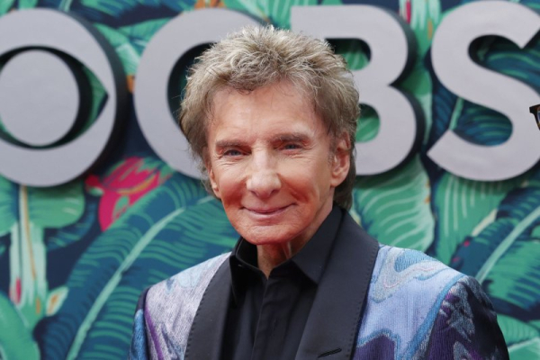 Manilow cancels more concerts after 'depressing' doctor visit