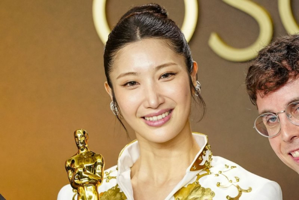 Oscar-winning song 'Golden' ranks 5th on 'Hot 100', enters 39th week