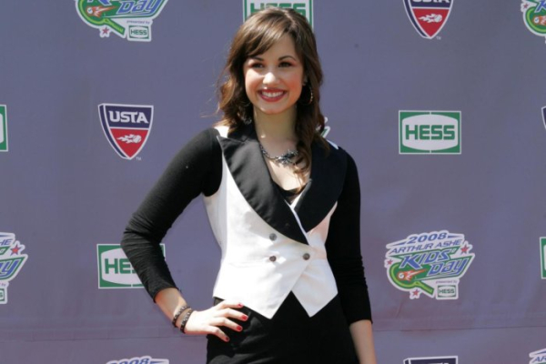 Demi Lovato releases 'It's Not That Deep' deluxe album