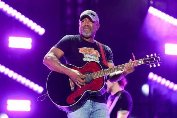 Darius Rucker to receive Veterans Voice Award at AMAs