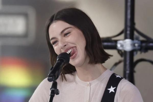Gracie Abrams releases 'Hit the Wall,' first single from new album