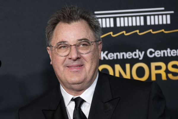 Vince Gill performs new song 'Heroes' at Tiny Desk concert