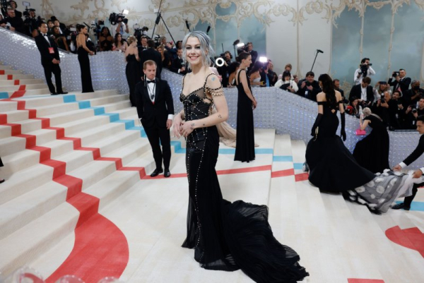 Phoebe Bridgers releases 'Lost Boys,' first single from new album