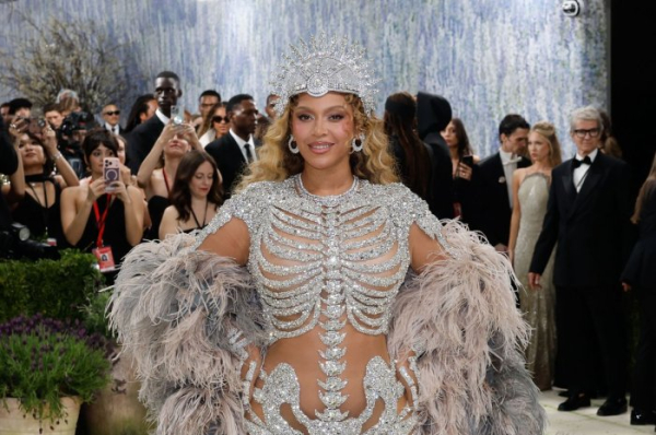 Beyonce releases new song 'Morning Dew' Beyonce releases new song 'Morning Dew'